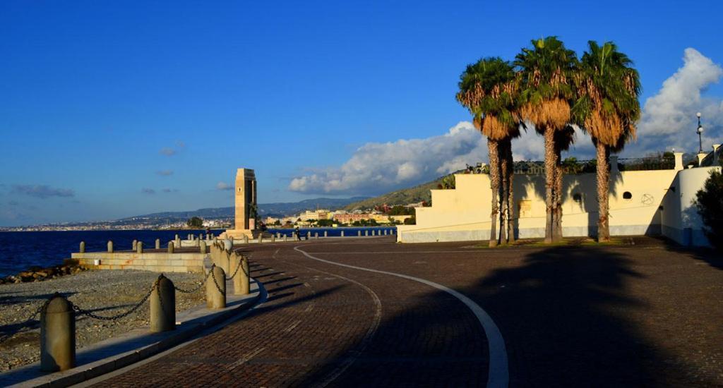 Vista Mare Rooms Reggio Calabria Exterior photo
